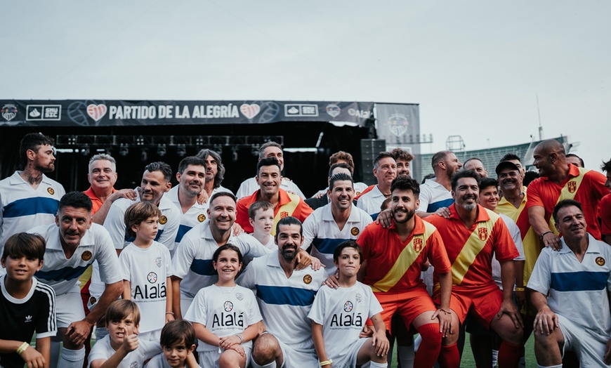 Image 6: Entrada al Partido de la Alegría el 19/6: ¡música y fútbol solidarios!