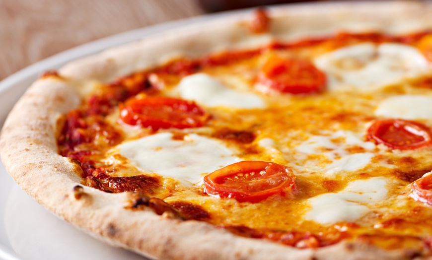 Image 3: Fun Pizza Cooking Classes Near You