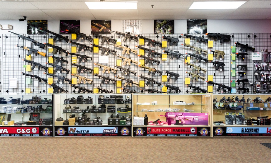 Image 14: Indoor Airsoft Play for 1 or 2