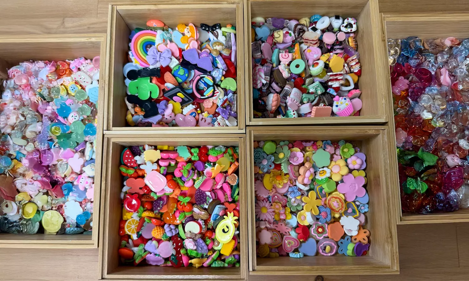 Workshop „Gestalte deine eigene Handyhülle“ inkl. Snacks und Getränke