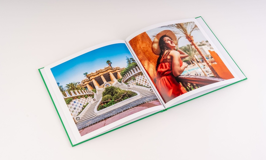 Image 6: Uchwyć wspomnienia: personalizowane fotoksiążki 30x30 cm z Colorland