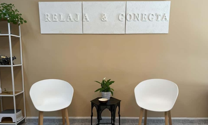 Image 5: Spa de pies con baño de sales, aceites, eliminación de durezas y uñas