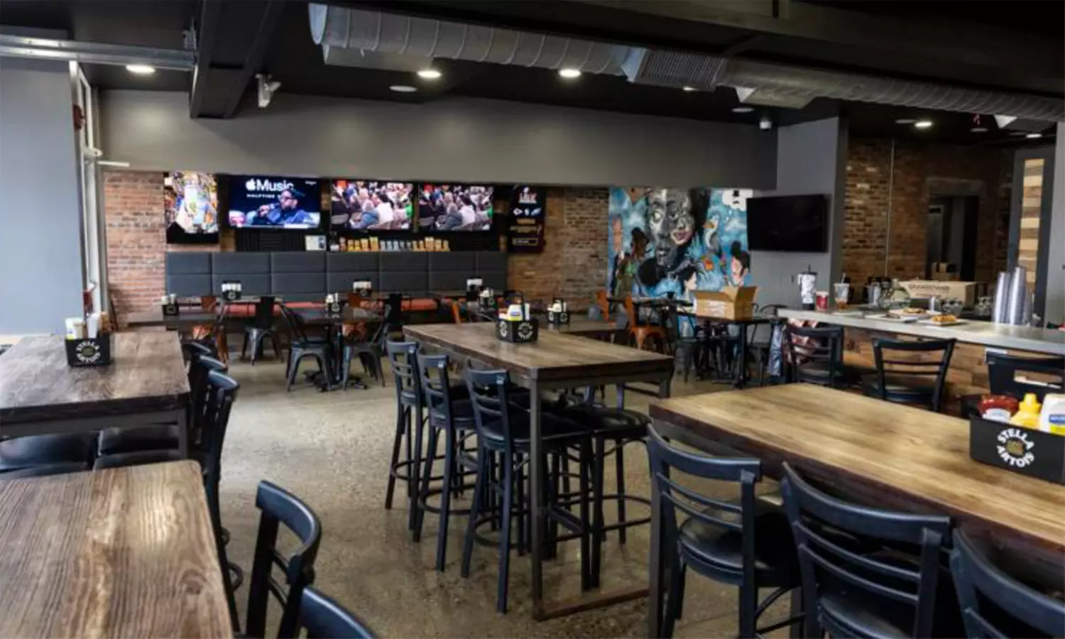 Beer Flight & Bar Pie Combos + $50/$100 Food/Drink Credit