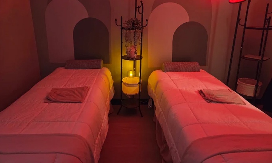 Image 2: 60-90 Mins Korean Premium Head Spa
