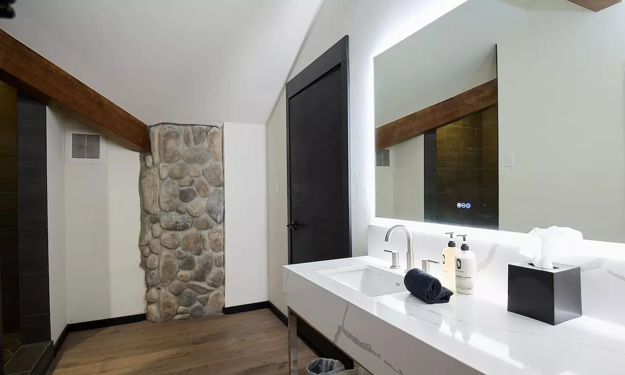 Modern Mountain Basecamp in Big Sky Near the Slopes and Village