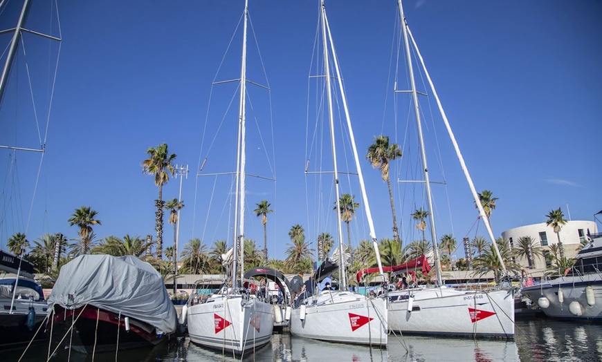 Image 4: Taller de navegación a vela por Barcelona para 1 o 2 personas