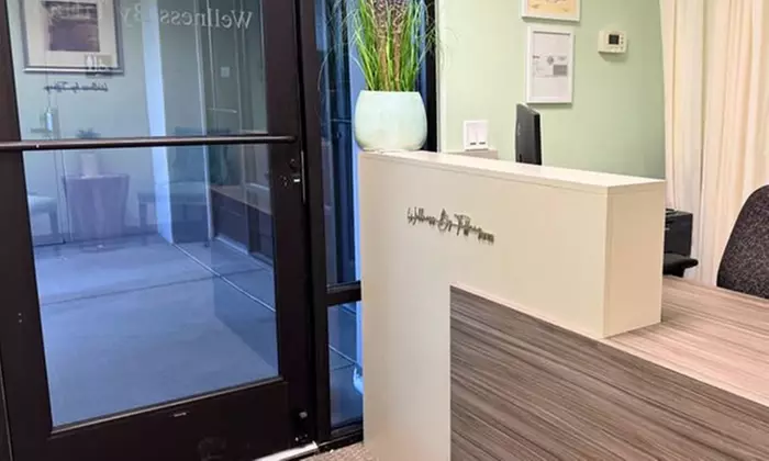 Deluxe Hydro Facial Packages for Glowing Skin