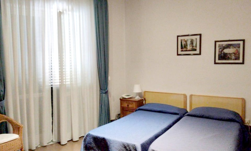 Image 6: Costiera Amalfitana, Minori: camera matrimoniale con colazione per 2