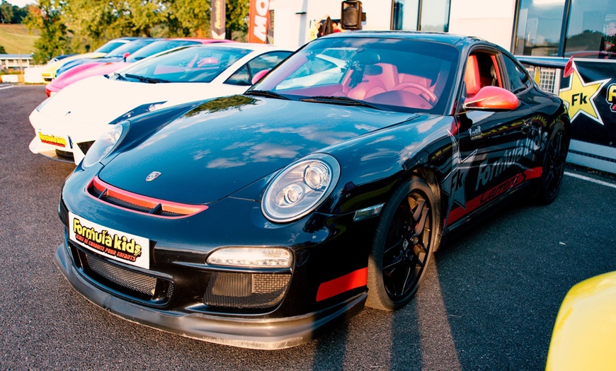 Image 8: Stage de conduite junior : 3 tours sur circuit avec Formula Kids