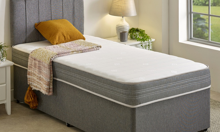 Image 4: Zela Hybrid Sprung Mattress with Memory Foam Comfort Layer