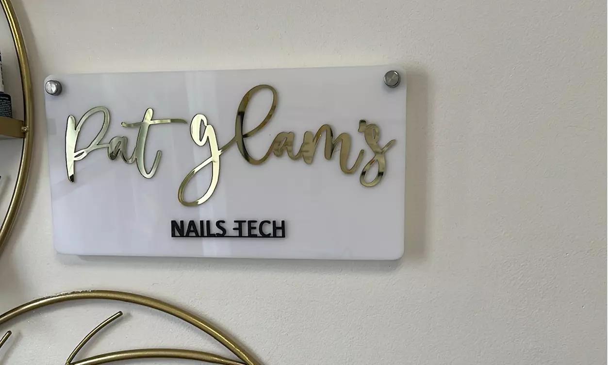 Beauté des mains et/ou pides express chez Manucure Pat Glams