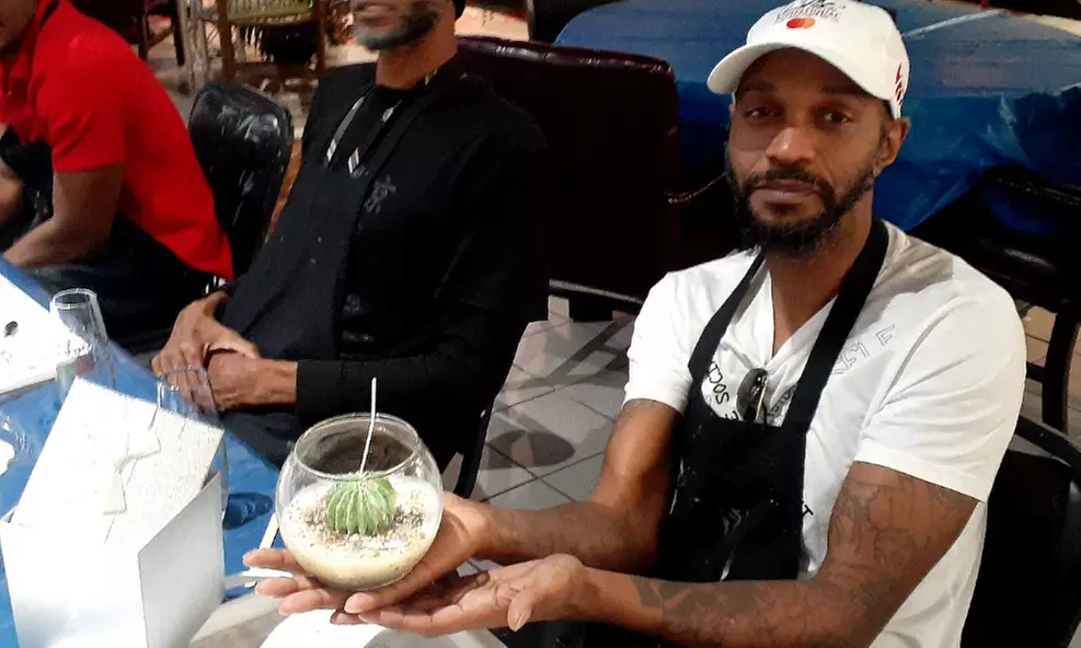 Get the Perfect Candle Pour Experience for 2, 4, or 6 w/ Optional Wine