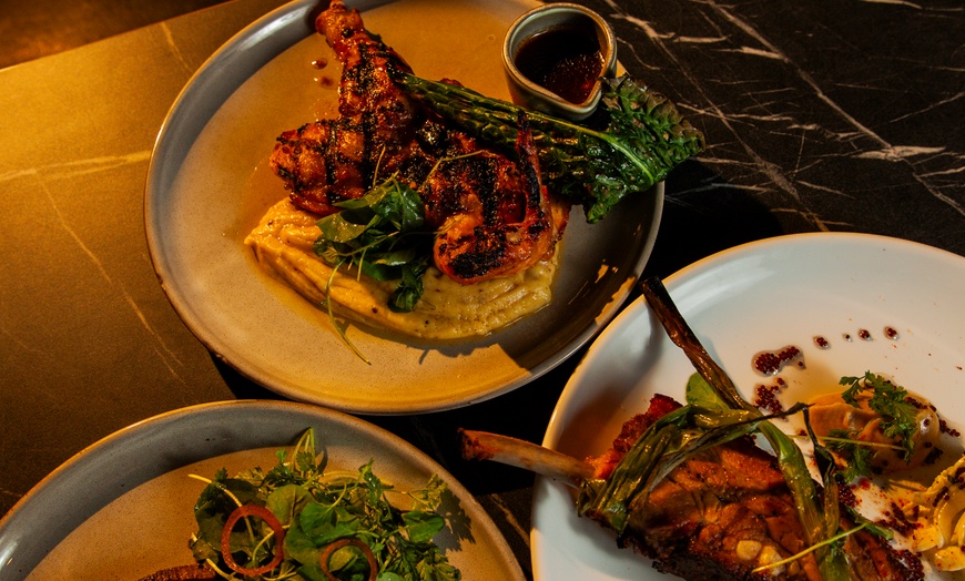 Image 8: Enjoy Irish-American Comfort Food to a Curated Vinyl Soundtrack