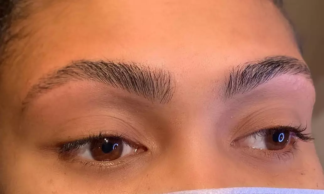 Achieve Flawless Brows with Eyebrow Threading and Tinting