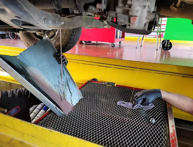 10-Minute Oil Change + Free Maintenance Check at SynFast Oil Change