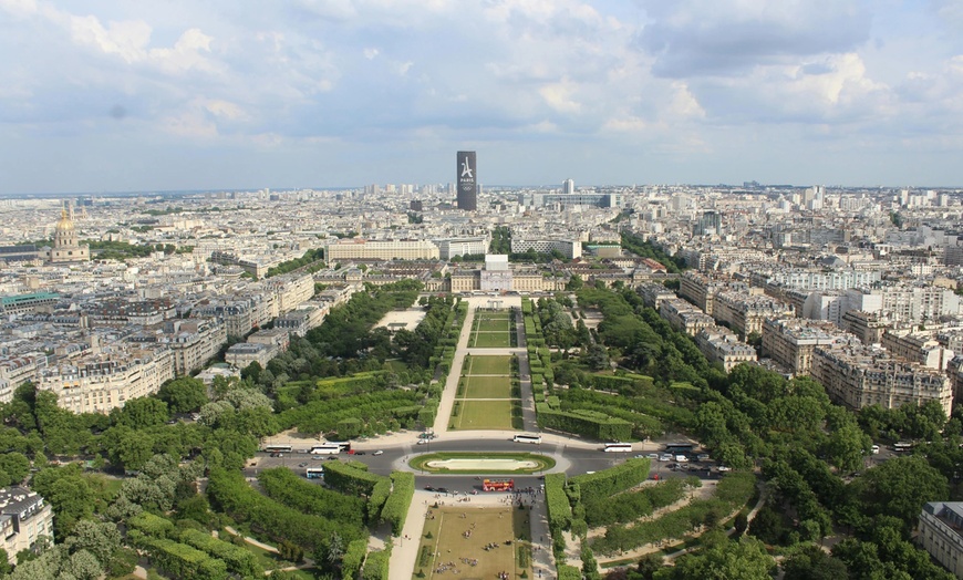 Image 18: ✈ Paris: 5-Day Getaway with Air & Hotel from Worldee