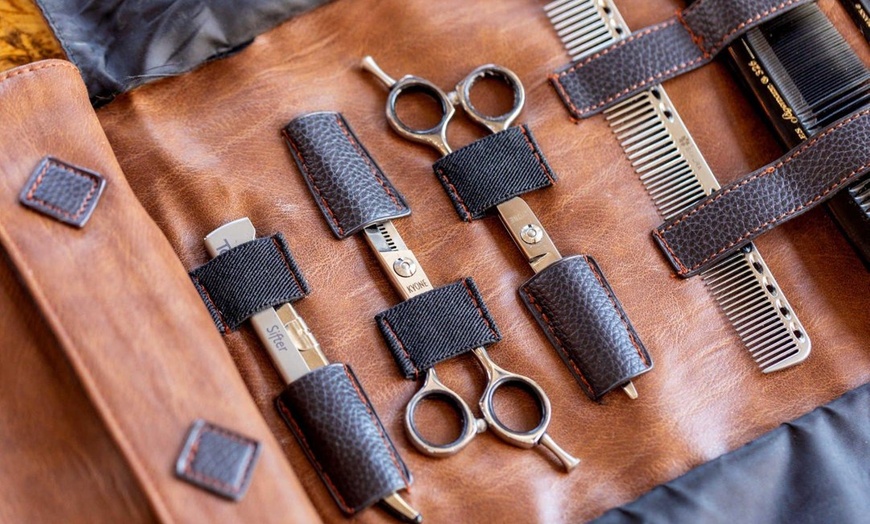 Image 3: Barber-Paket mit Rasur und Wachs