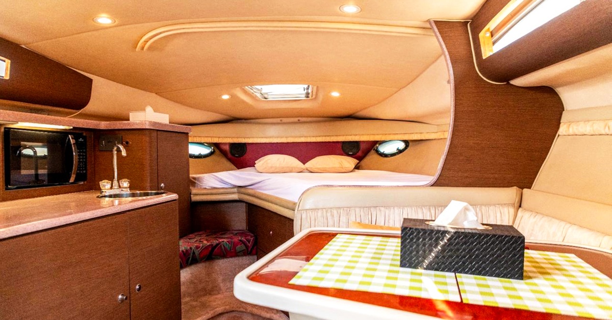 Luxury Yacht Rental In Dubais Arabian Gulf For Up To 8 People Luxury Yacht Rental In Dubais Arabian Gulf For Up To 8 People