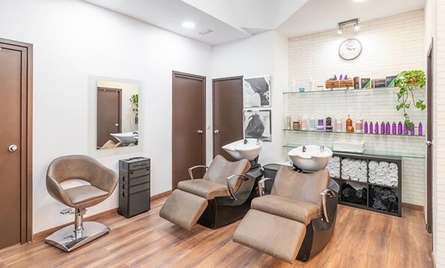 Image 4: Micropigmentación eyeliner con opción a shading cejas-labios y diseño 