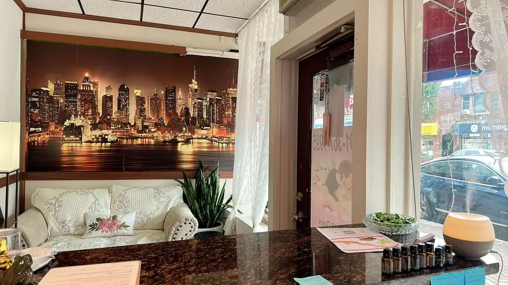 One 60-Min Head Spa, Swedish or Deep Tissue Massage or  30-Min Facial