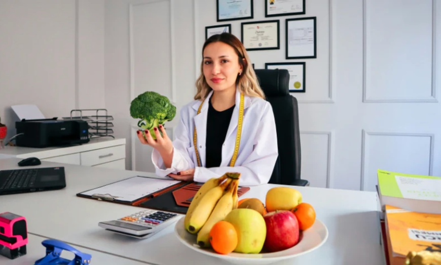 Image 1: Diet and Nutrition Management Accredited Online Course 