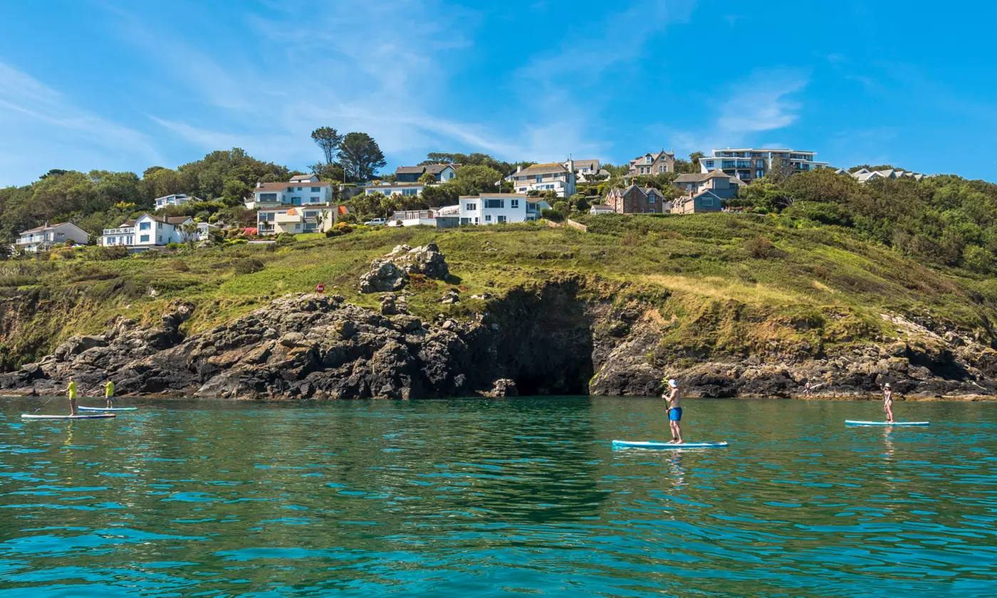 One-Hour Single or Double Kayak or Paddleboard Hire