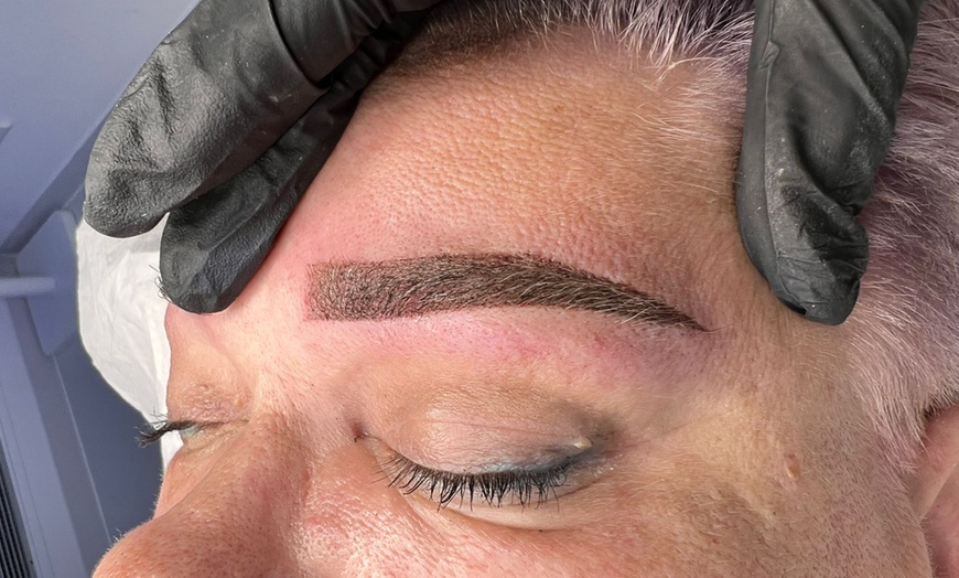 Image 8: Perfekt definierte Brauen & Lippen durch Permanent Make-up