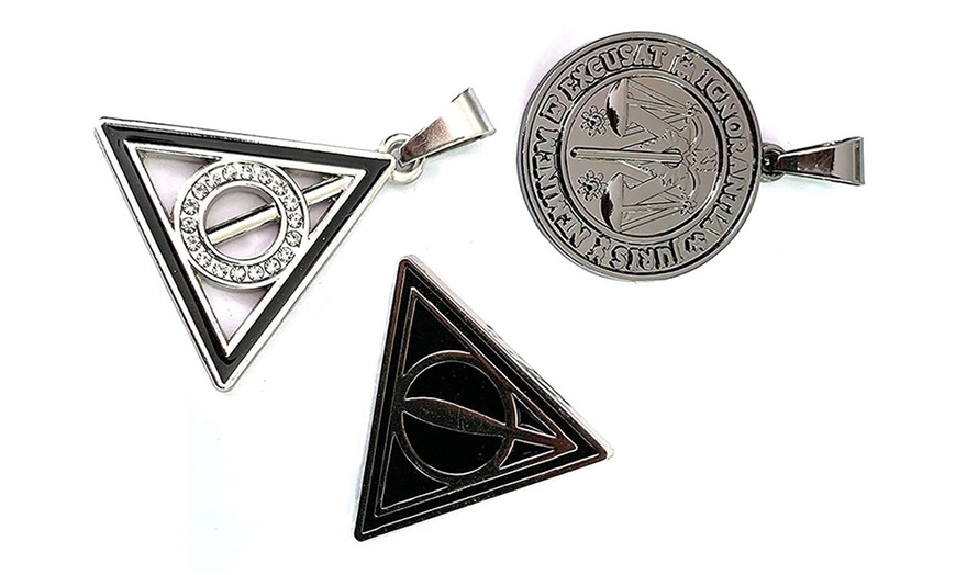 Image 6: Set di pendenti magici con design classico