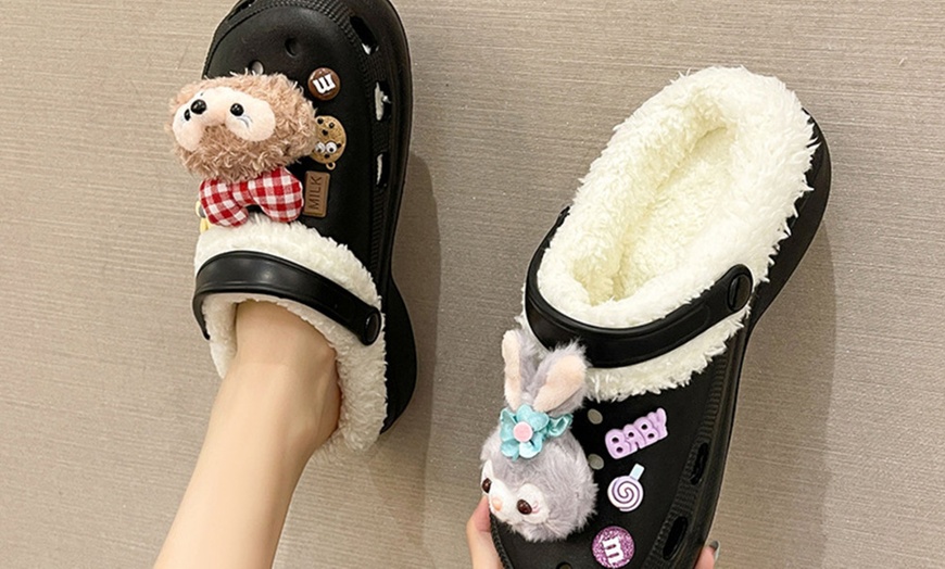 Image 6: One Pair of Furry Decoration Plush Clogs
