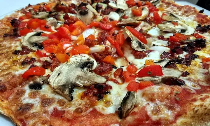 Menú italiano para 2 o 4 con entrantes, platos principales y bebidas