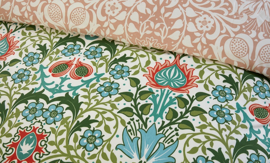 Image 4: Heritage Easy Care Duvet Set