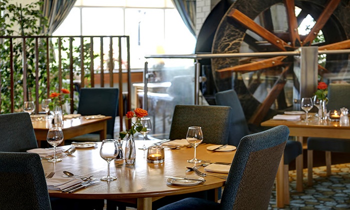 Leeds: Executive Double Room with Late Checkout