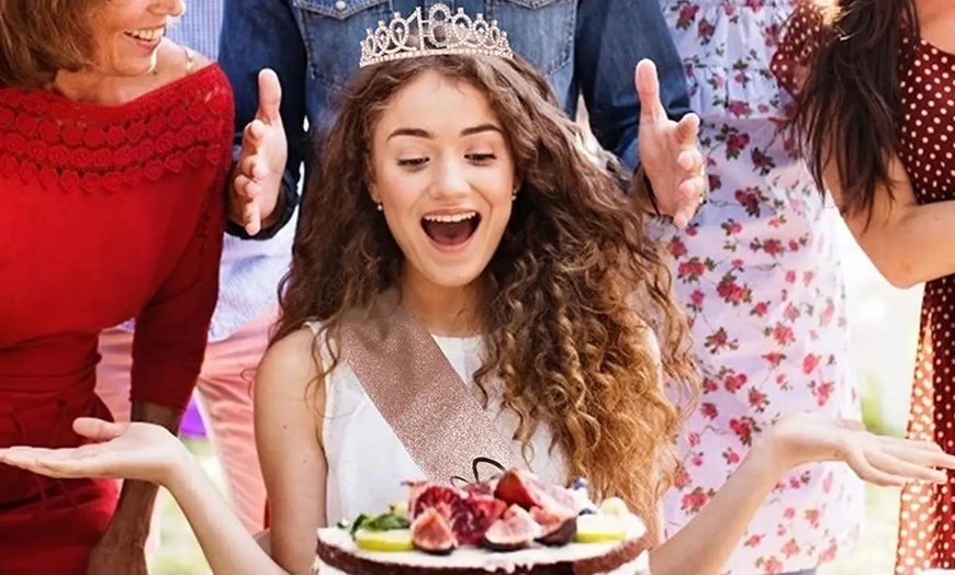 Image 10: 10-Pieces Birthday Decoration Set