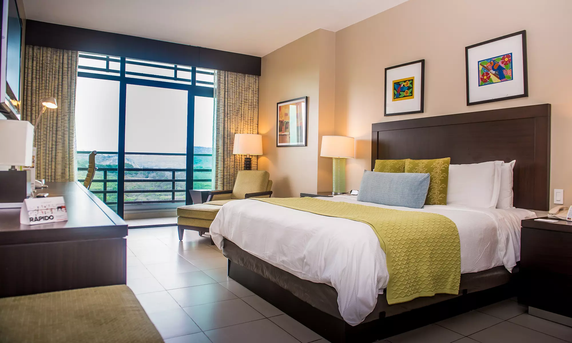 ✈5-Night Panama Vacation with Air & Hotels from Travel by Jen