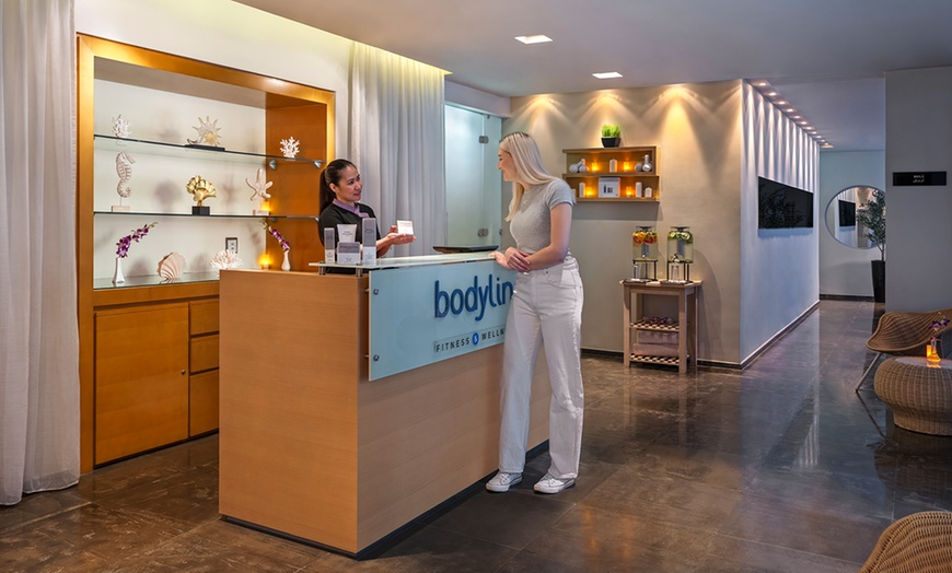 Image 4: 60-minute Anti-Cellulite Spa Treatment & More with Pool Access