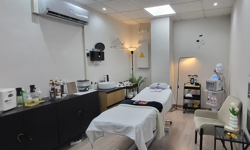 Image 4: Hydra facial, radiofrecuencia, fototerapia y electroestimulación
