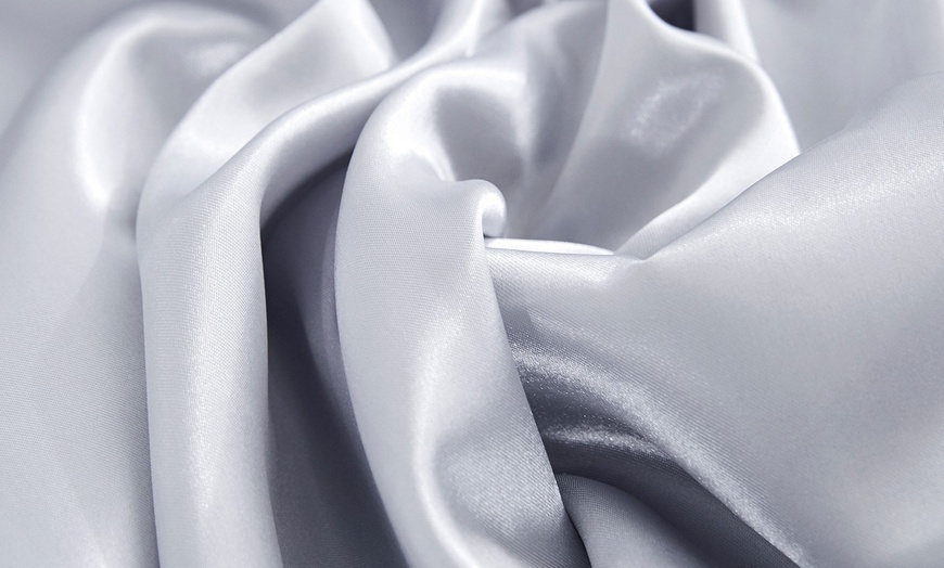 Image 3: Soft Satin Silk Pillowcase Pillow Cover for Hair and Skin