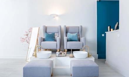 Beauté des mains express avec pose de vernis semi-permanent - Studio Glam