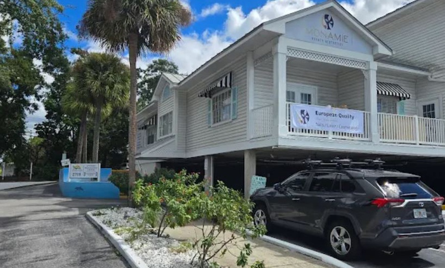 Image 3: Refresh with One, Two, Three 90-Minute HydraFacial