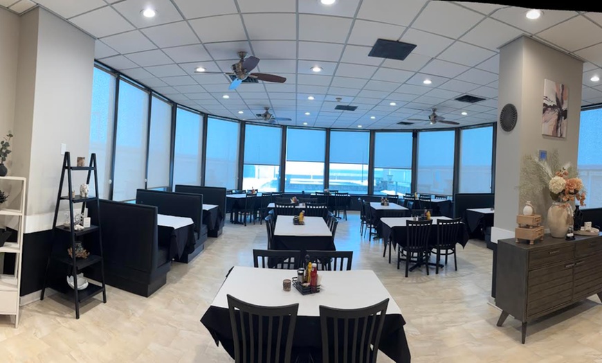 Image 2: Get a $40, $50, $60, or $70 Credit Worth of Food and Drink 