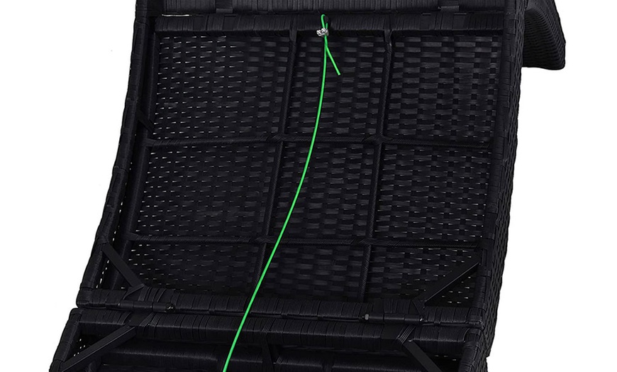 Image 3: Outsunny Rattan Sun Lounger in choice of colours 