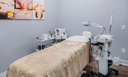 Full Set of Classic Eyelash Extensions + 2 Week Fill - Highline Aesthetics