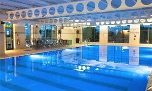 Lancashire: 4* Standard Room Stay with Bubbly and Spa