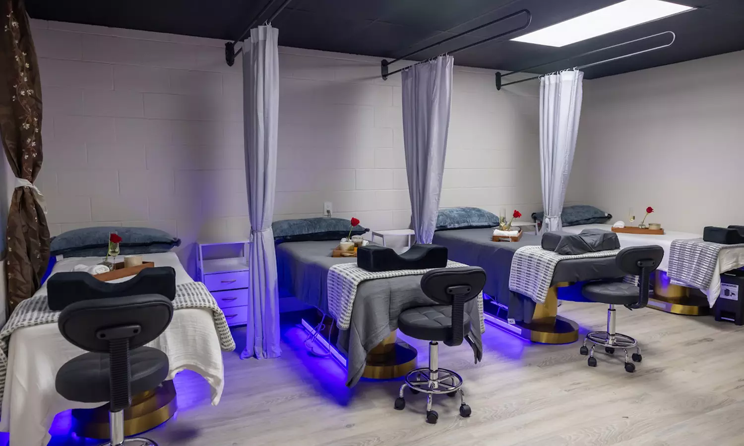 Full Set Classic LED Lashes Or Natural Eyelash Extensions w/Cat & More
