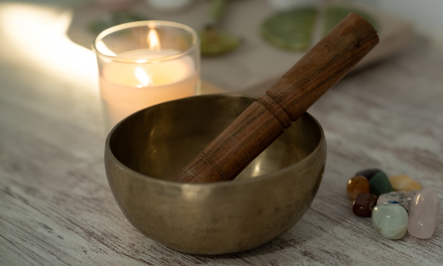 Image 6: 1 o 2 masajes de espalda con envoltura de arcilla y terapia de calor 