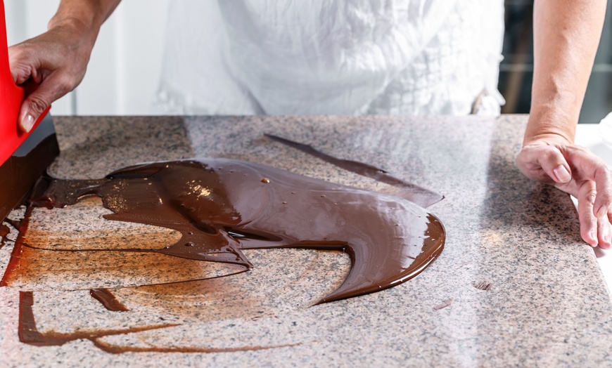 Image 2: Chocolate-Making Classes