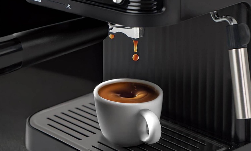 Image 2: Cafetera automática con bomba de alta presión y espumador, de Jocca