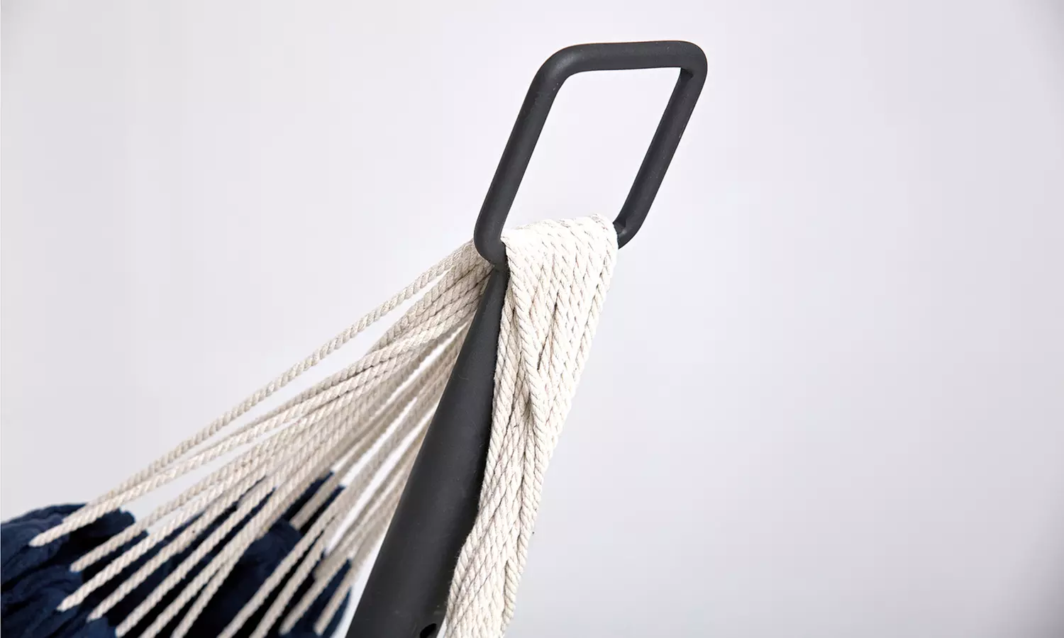 Hamac en toile Kocoon avec support "Saguedo"