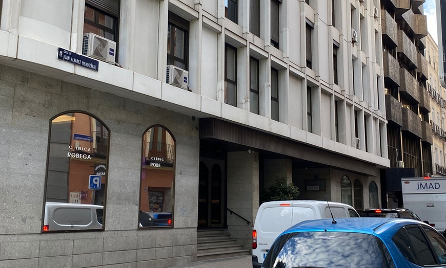 Image 8: Higiene profunda espalda con baño de luna aclaradora 50 minutos