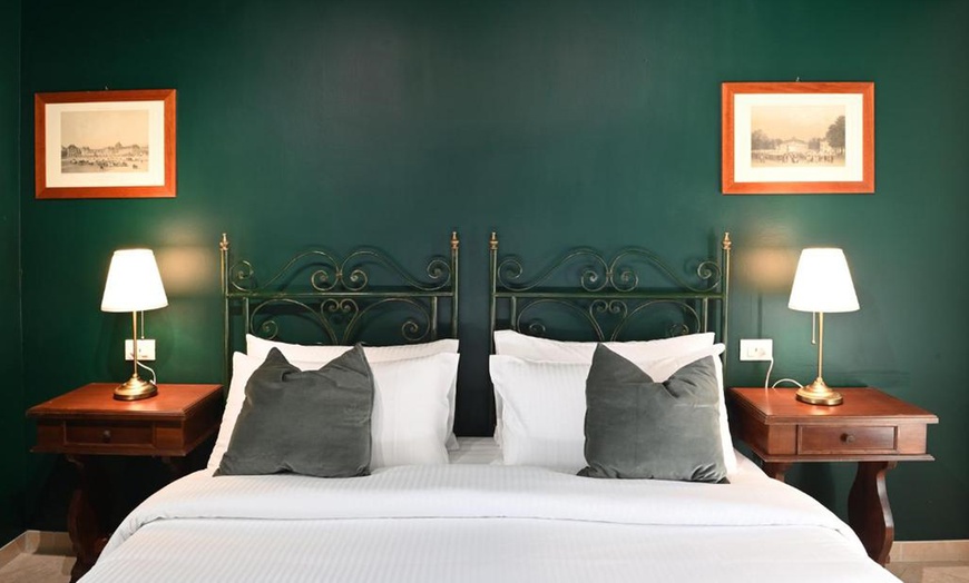 Image 8: Lucca: soggiorno in camera a scelta con colazione, cena, vino e e-bike